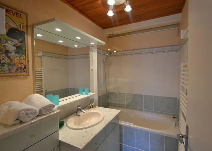 Aux Pieds A 1850, 54m², 5 Couchages - Fr-1-514-40 Courchevel